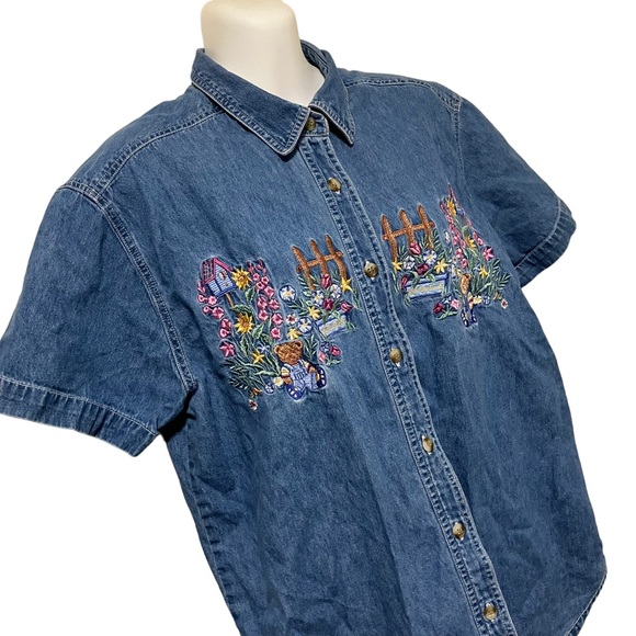 Vintage Cool Blues Embroidered Garden Teddy Bear Denim Button Down Shirt - Picture 1 of 9